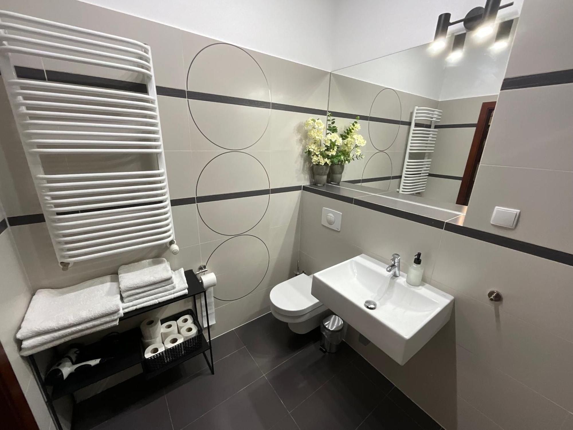 Apartamenty Zlota Nic Opole Buitenkant foto