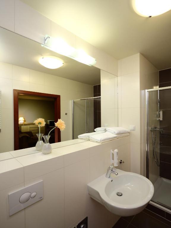 Apartamenty Zlota Nic Opole Kamer foto